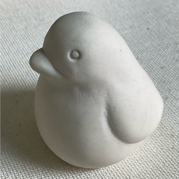 Roseanne Quecheec Signed Minimalist White Bird Figurine Pottery Handcrafted - Picture 1 of 8
